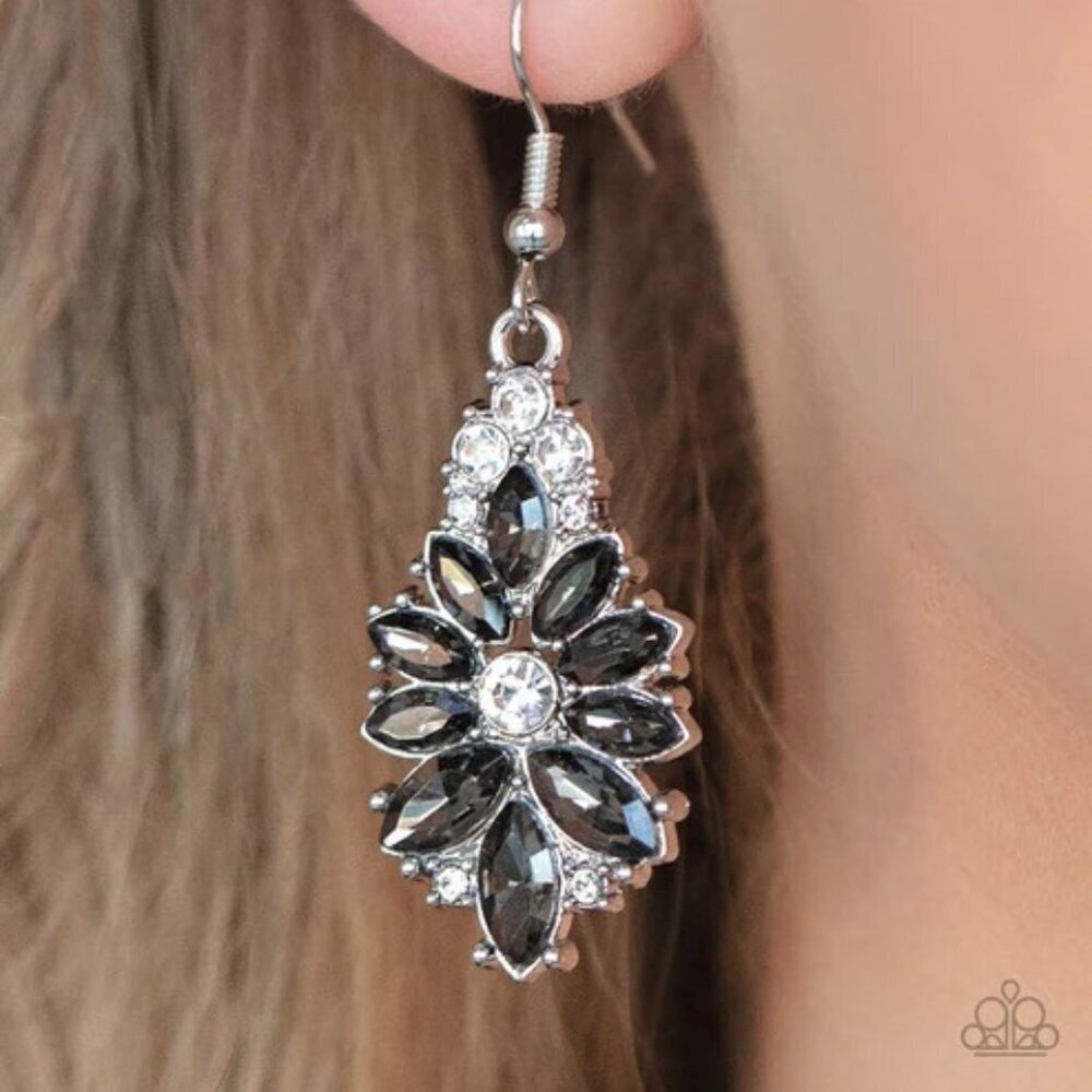 Paparazzi Jewelry Accessories - Gala Goddess - Silver Earrings - Vintage